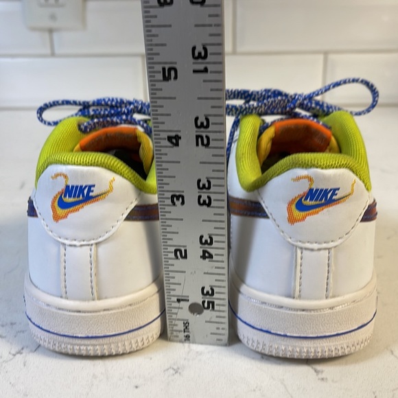 Nike Air Force 1 LV8 "Phygital" Grade School Boys' Shoe Size 1Y (DQ7770-100) - Picture 4 of 17